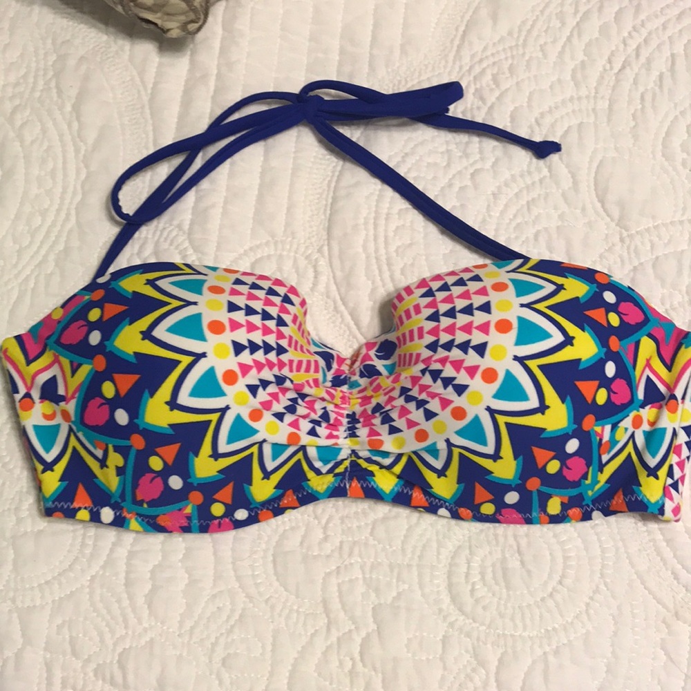 Multi-Colored Swimsuit - Picture 3 of 3